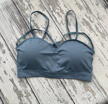 Load image into Gallery viewer, Seamless Criss-Cross Front Sports Bra Bralette with Removable Pads - Image 3