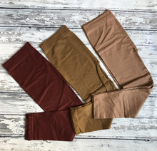Load image into Gallery viewer, Classic &amp; Comfy Seamless Capri Leggings