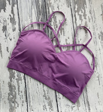 Load image into Gallery viewer, Seamless Criss-Cross Front Sports Bra Bralette with Removable Pads