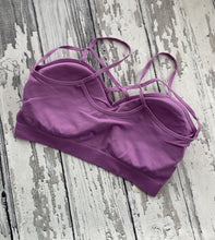 Load image into Gallery viewer, Seamless Criss-Cross Front Sports Bra Bralette with Removable Pads