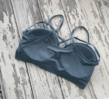 Load image into Gallery viewer, Seamless Criss-Cross Front Sports Bra Bralette with Removable Pads