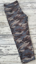Load image into Gallery viewer, Plus Size Hi-Waisted Butter Soft Camo Capri Leggings